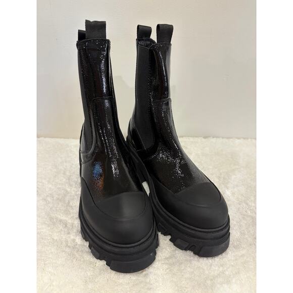 NWOB Ganni Cleated Heeled Mid Chelsea Boots Black Patent Leather Women's Size 39 - Picture 4 of 14